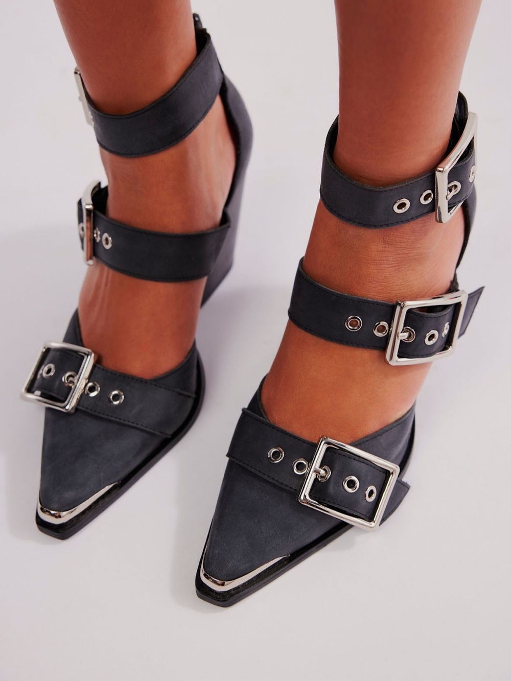 Jeffrey Campbell Hendrix heels in black leather size 7.5